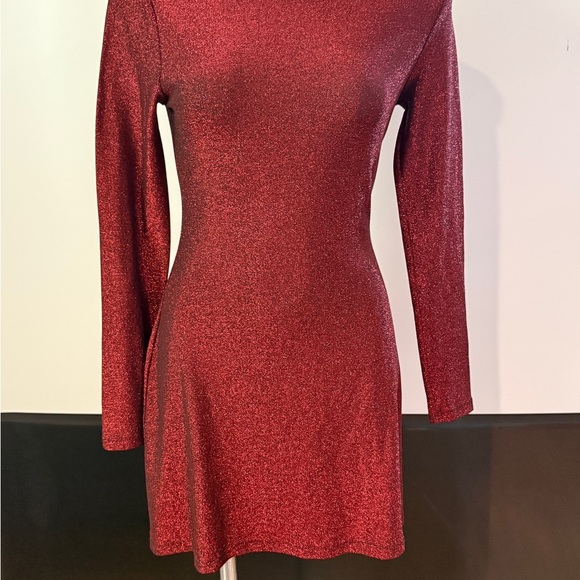 REFORMATION
Riley Dress
Red Long Sleeve Dress - Picture 5 of 9